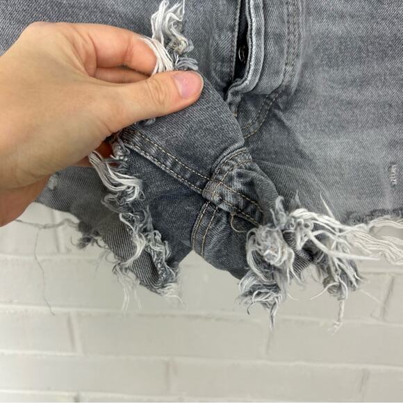 Zara Washed Grey Black Button Fly Distressed Denim Shorts Size 2 - Picture 8 of 12